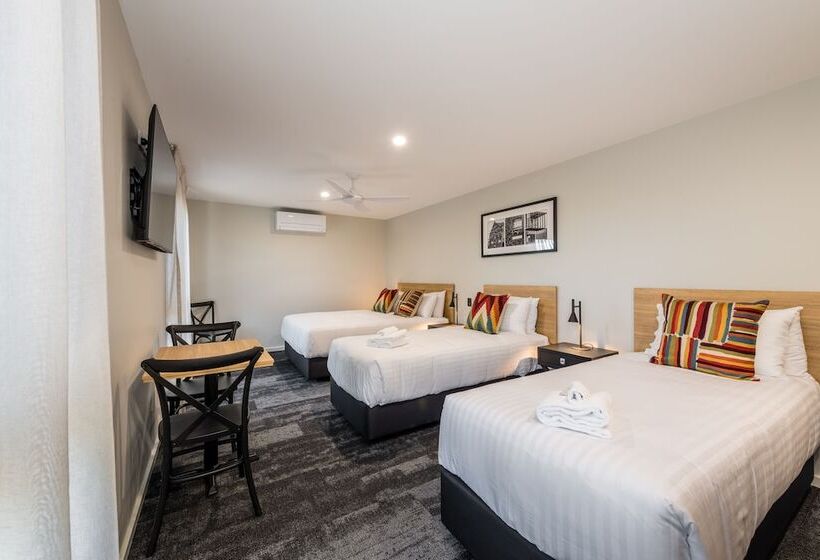 Avenue Motel Apartments