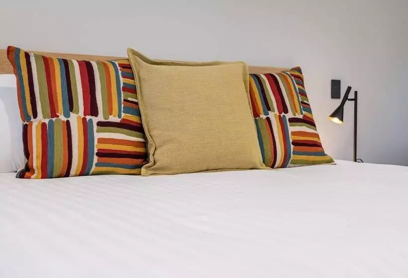 Avenue Motel Apartments