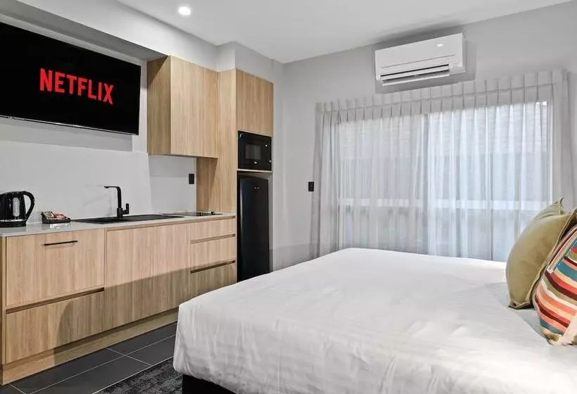 Avenue Motel Apartments