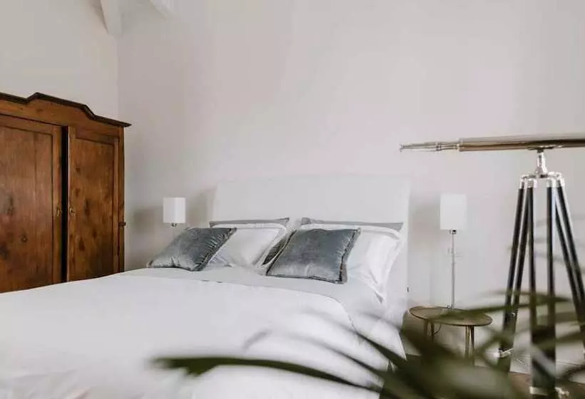 ベッドアンドブレックファースト Borgo Piani   Camere Di Charme