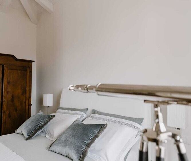 ベッドアンドブレックファースト Borgo Piani Camere Di Charme