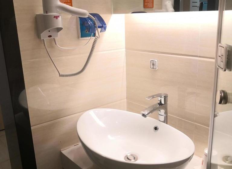 Hotelli 7days Premium Ji'an Taihe Gongnongbing Avenue Branch