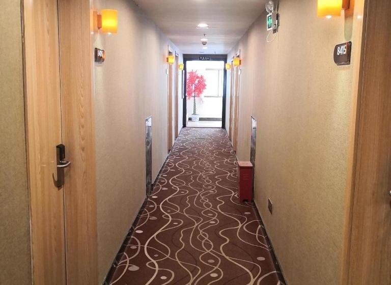 Hotelli 7days Premium Ji'an Taihe Gongnongbing Avenue Branch