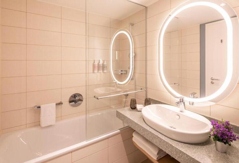 هتل Capri By Fraser Leipzig