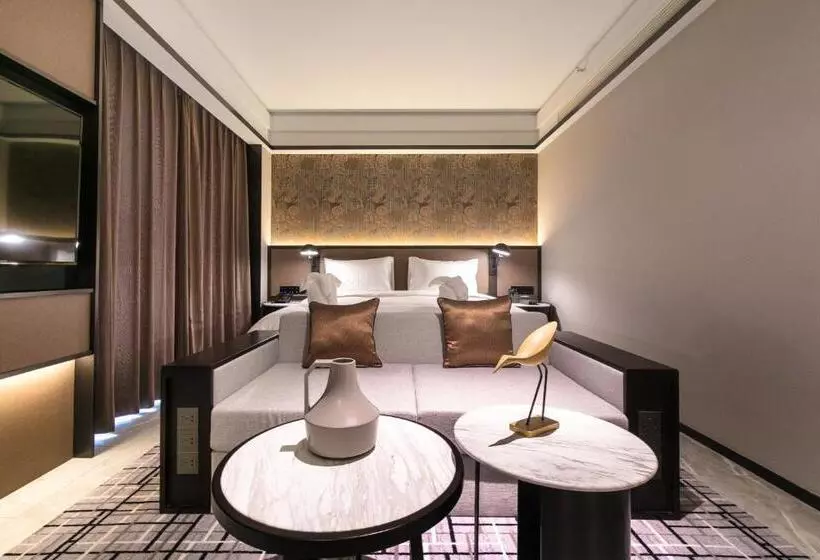 هتل Qingdao Treasure