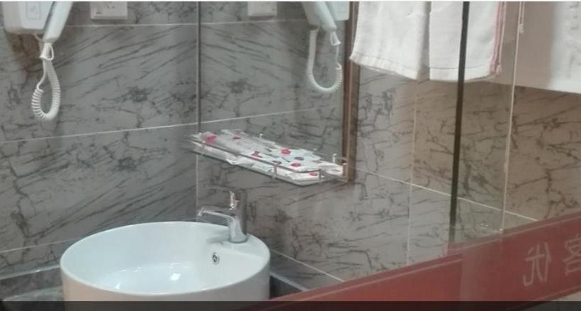 Thank Inn Chain Hotel Taizhou Dainan Guzhuang Village Bus Station