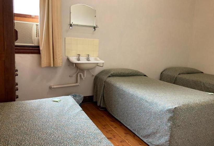 فندق على الطريق Royal  Condobolin