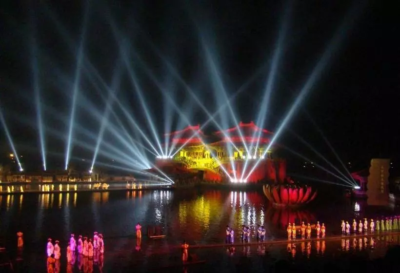 ホテル 7days Inn Kaifeng Songdu Royal Street Pavilion