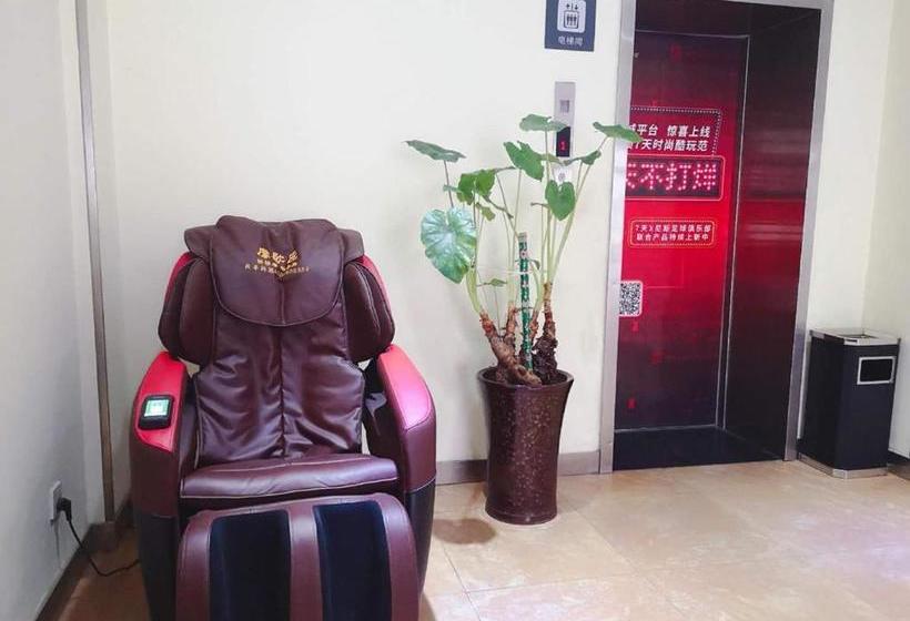 فندق 7days Inn Kaifeng Songdu Royal Street Pavilion