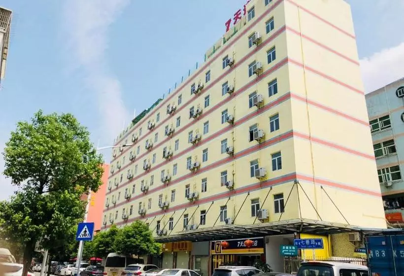 هتل 7days Inn Shenzhen Airport Hourui Metro Station