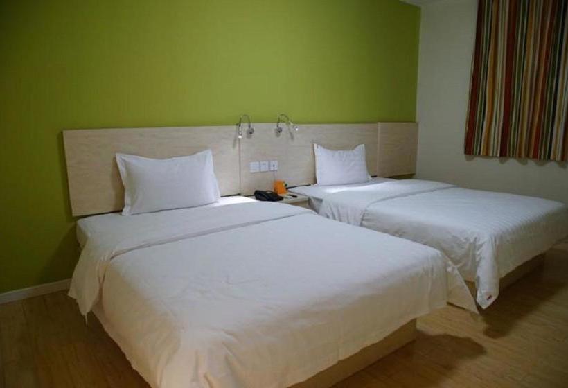 Hotel 7days Inn Shenzhen Airport Hourui Metro Station