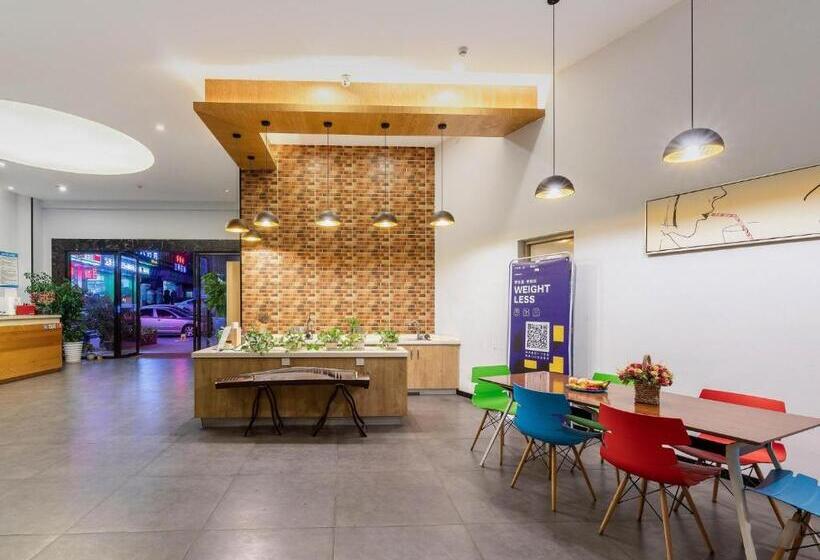 Hotel 7days Premium Shenzhen Airport T3 Terminal Branch