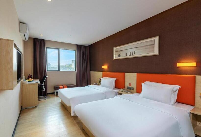 Hotel 7days Premium Shenzhen Airport T3 Terminal Branch