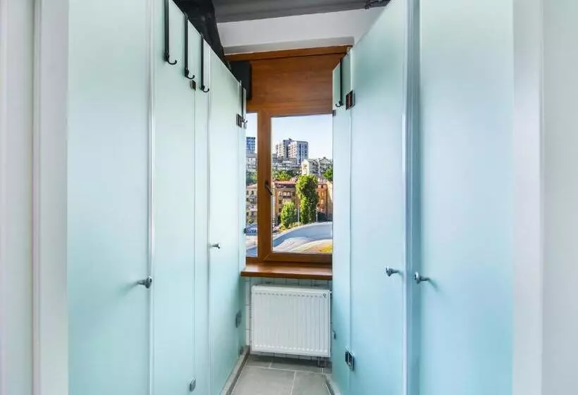 Kapselihotelli Av 1 Capsule