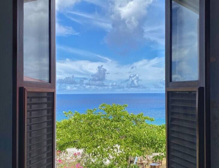 هتل Feather Leaf Inn