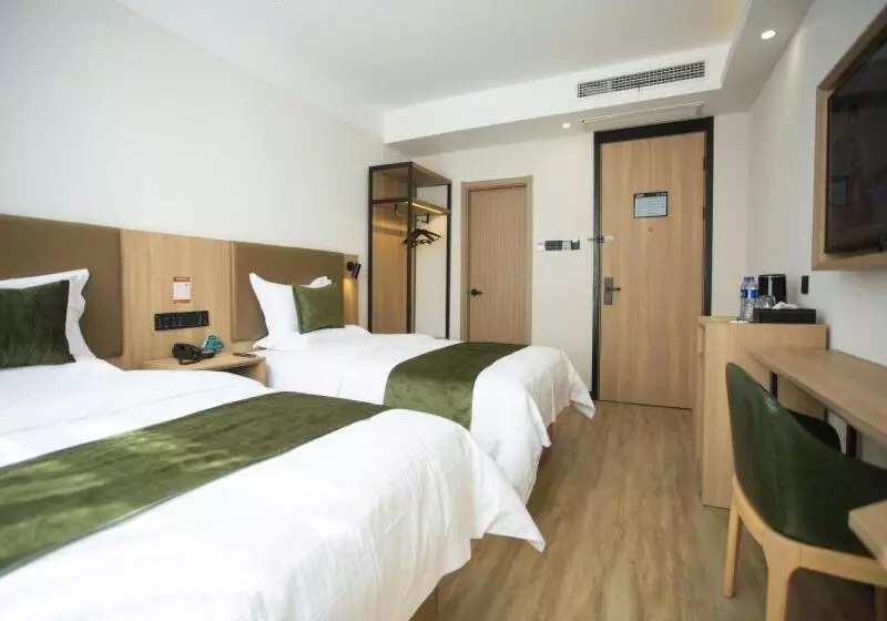 Hotelli Greentree Inn Ankang Bashan Middle Road