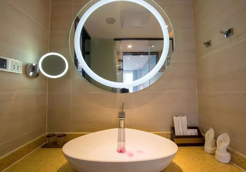 Lavande Hotels Huizhou Gold Coast