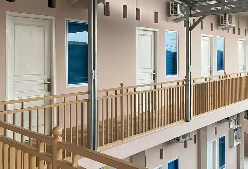 Hotelli Reddoorz Syariah Near Pkor Lampung