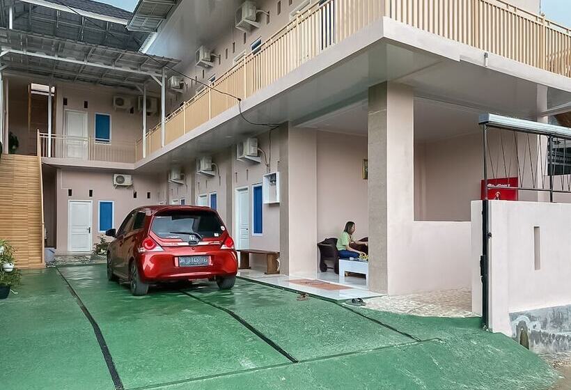 Hotel Reddoorz Syariah Near Pkor Lampung