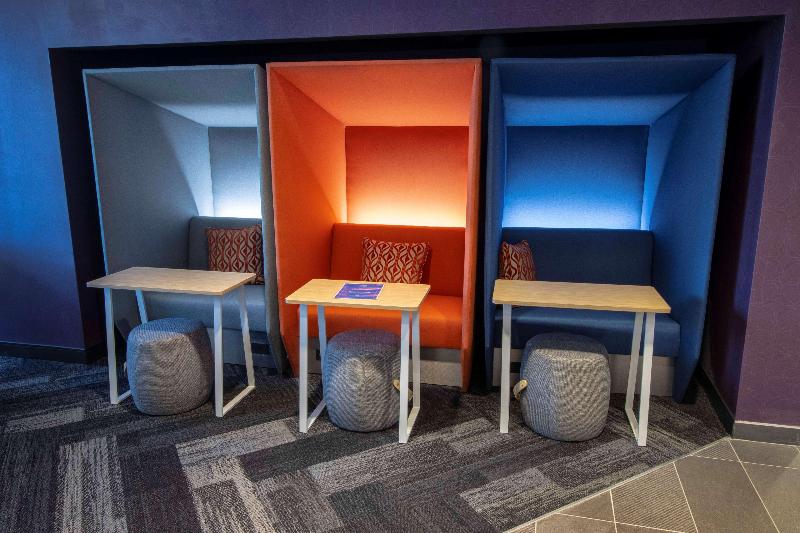 هتل Tru By Hilton Norfolk Airport