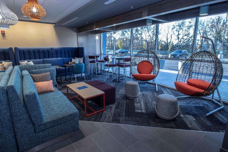 هتل Tru By Hilton Norfolk Airport