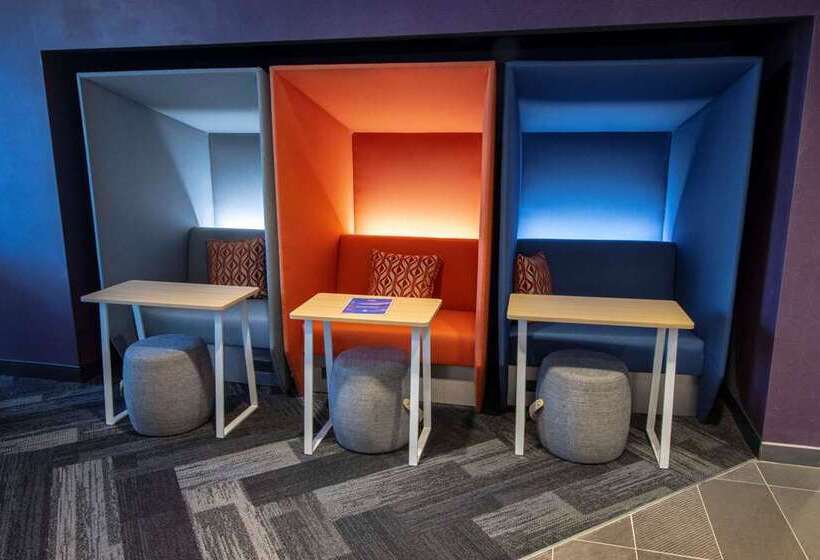 هتل Tru By Hilton Norfolk Airport