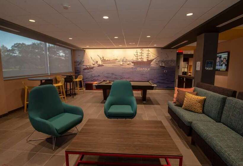 هتل Tru By Hilton Norfolk Airport