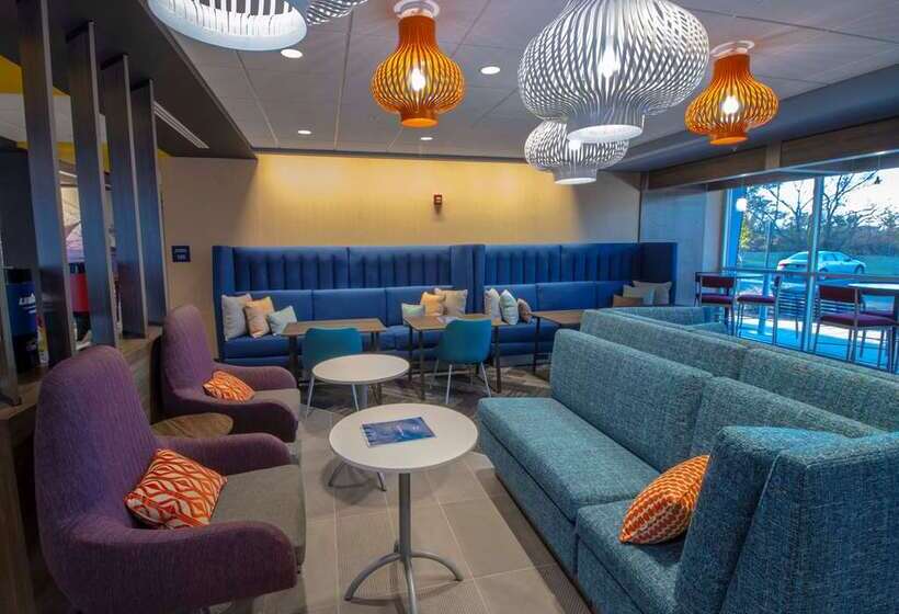 هتل Tru By Hilton Norfolk Airport