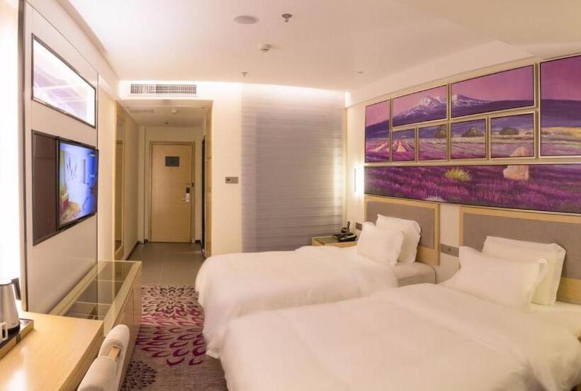 Lavande Hotel Luzhou Jiale Century City