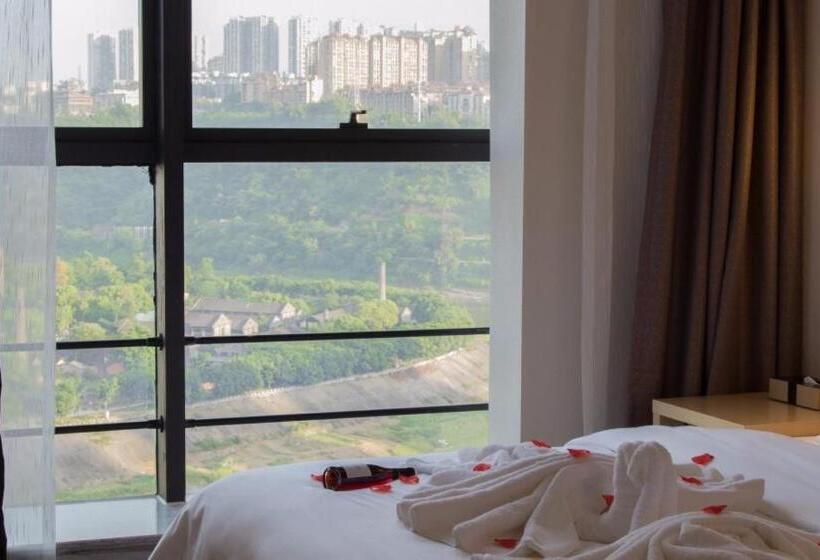 Lavande Hotel Luzhou Jiale Century City