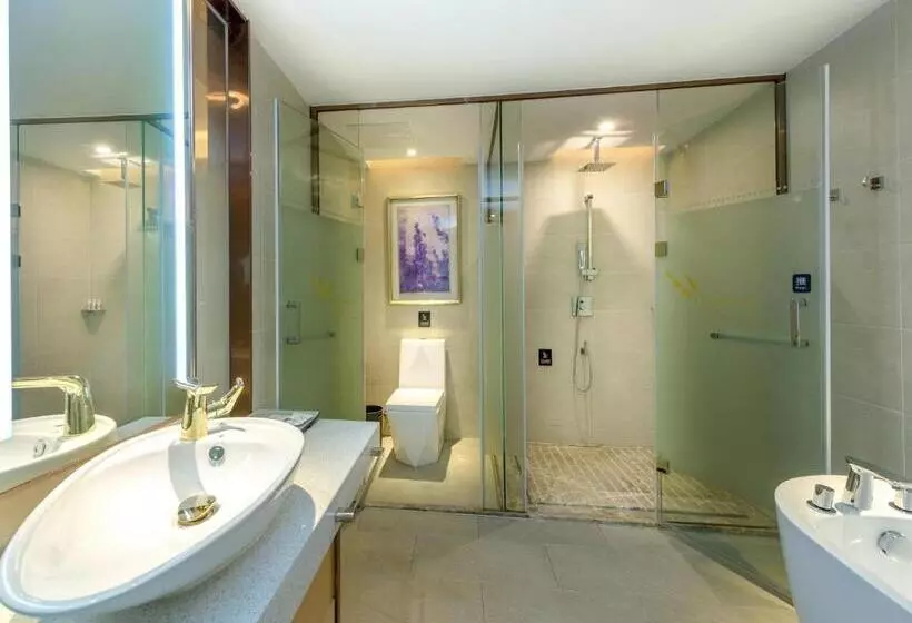 Lavande Hotel Qingyuan Municipal Government New Town Bus Station