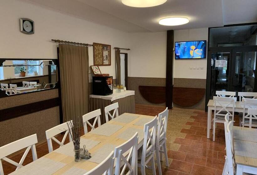 ペンション Penzión Mado I