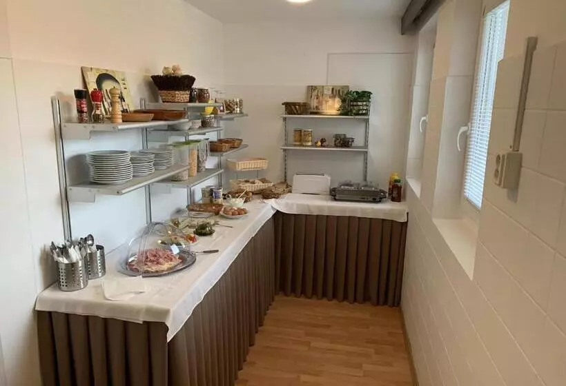 Majatalo Penzión Mado I