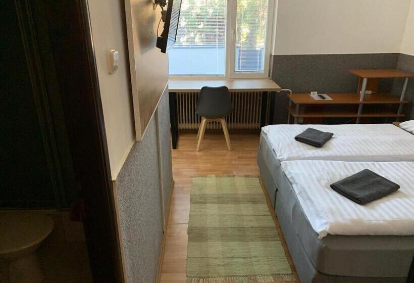 ペンション Penzión Mado I