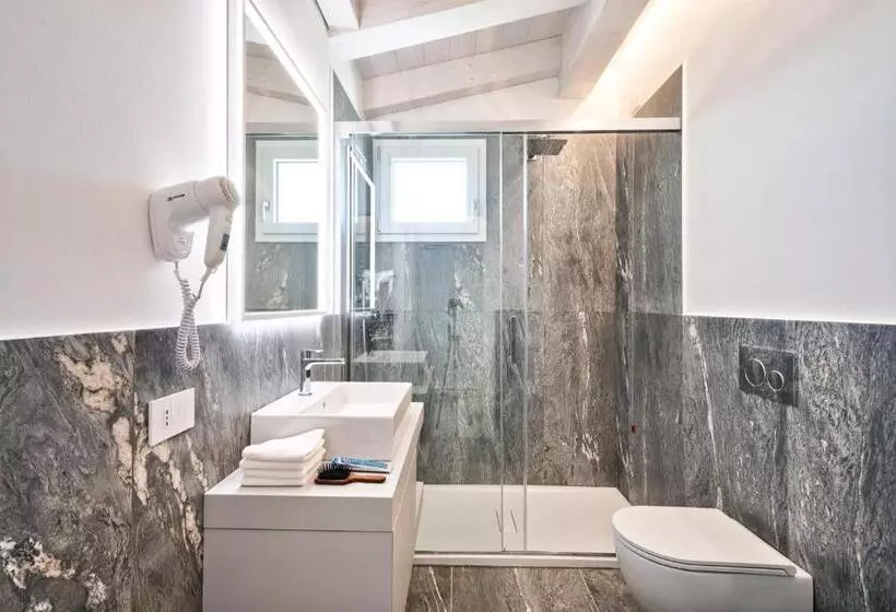 Albamarina Residence