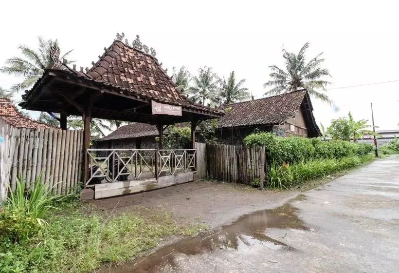 Alberg Griya Tembi