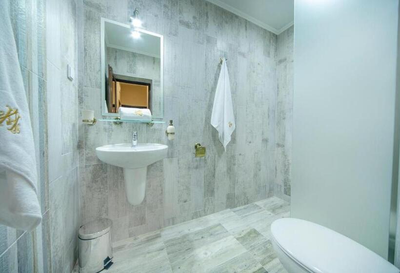 Hotel Antique Free Private Parking