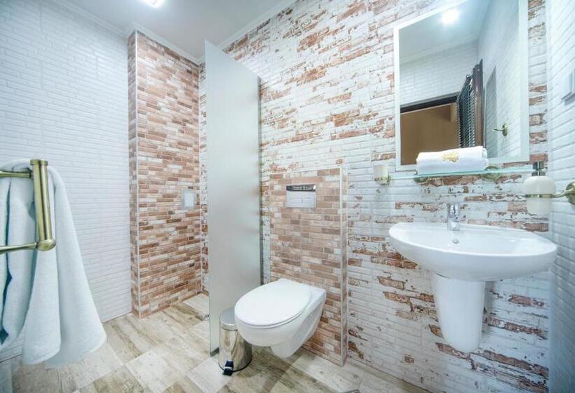 Hotel Antique Free Private Parking