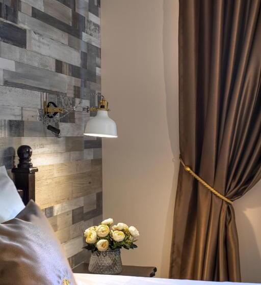 Hotel Antique Free Private Parking