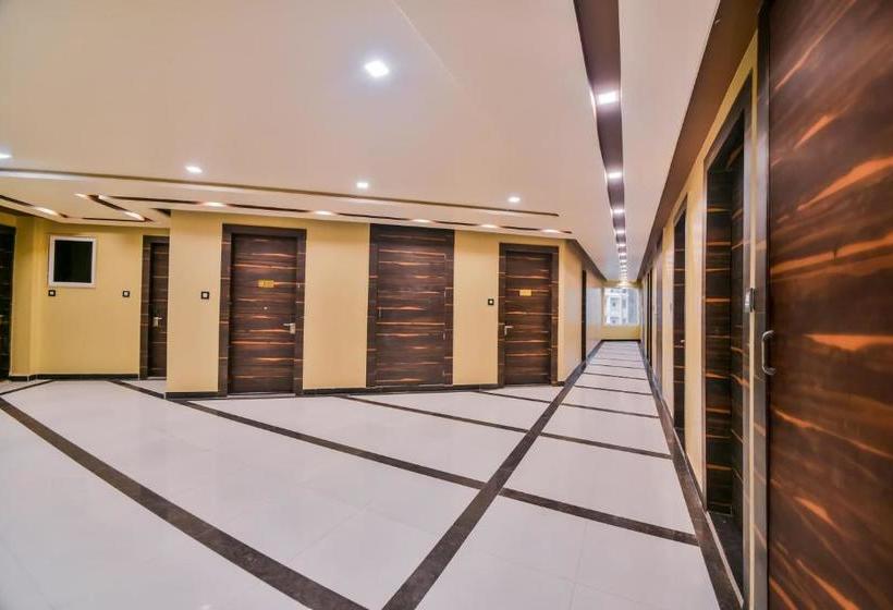 ホテル Capital O 40626 M3