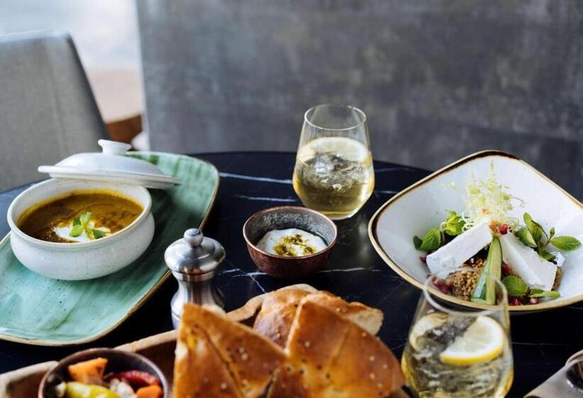 هتل Hyatt Regency Zurich Airport Circle