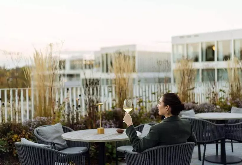 هتل Hyatt Regency Zurich Airport Circle