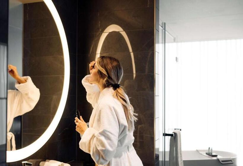 هتل Hyatt Regency Zurich Airport Circle