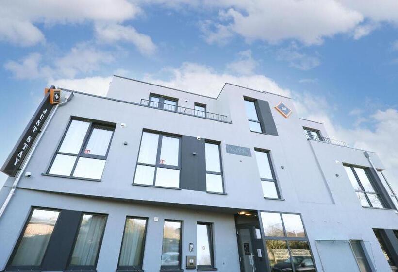 Juststay Grevenbroich Hotel & Apartments