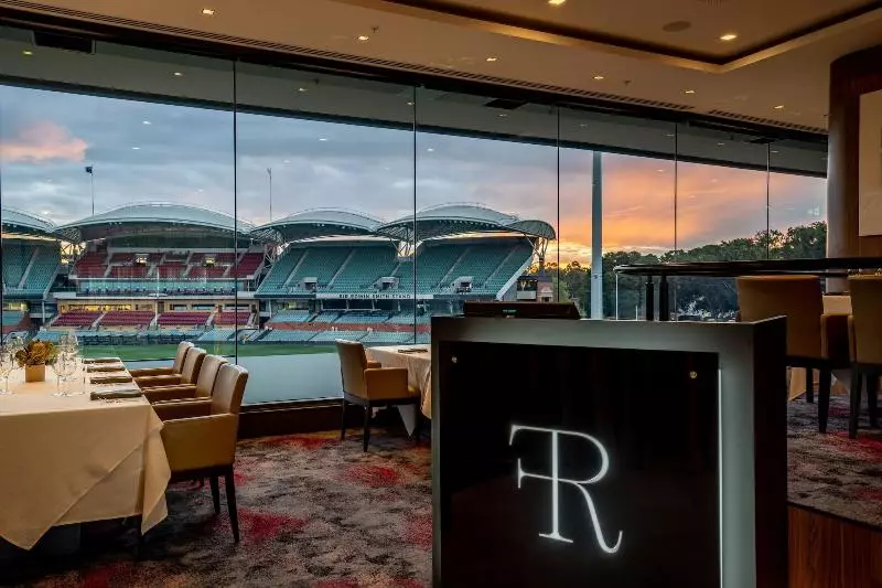 Oval Hotel At Adelaide Oval
