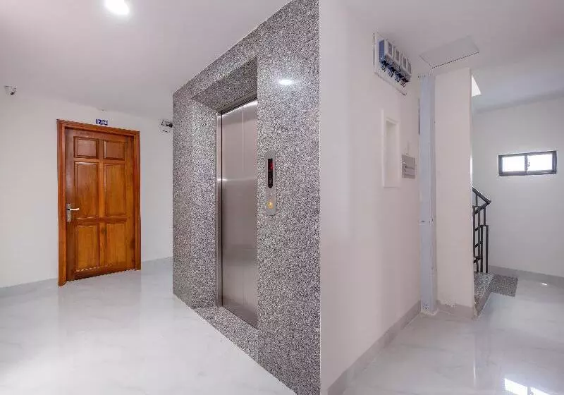 هتل Oyo 942 Cuong Hai Apartment