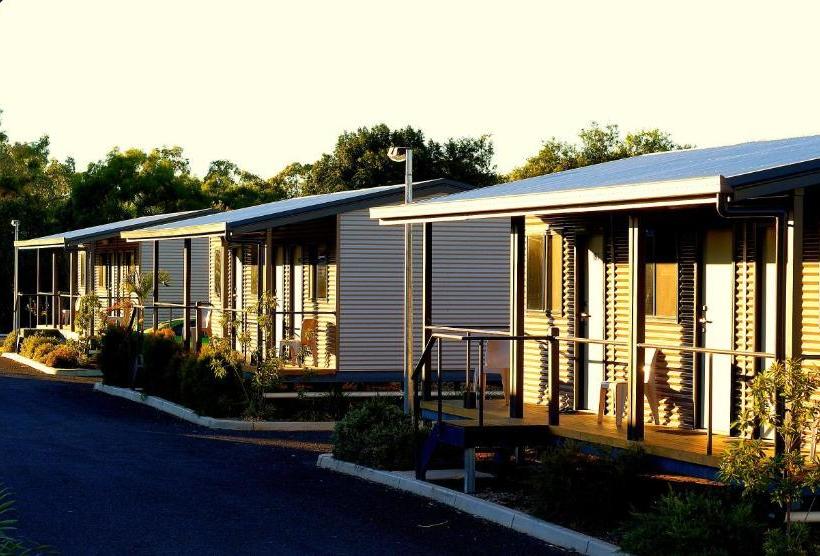 בית מלון כפרי Pritchard Road Country Resort