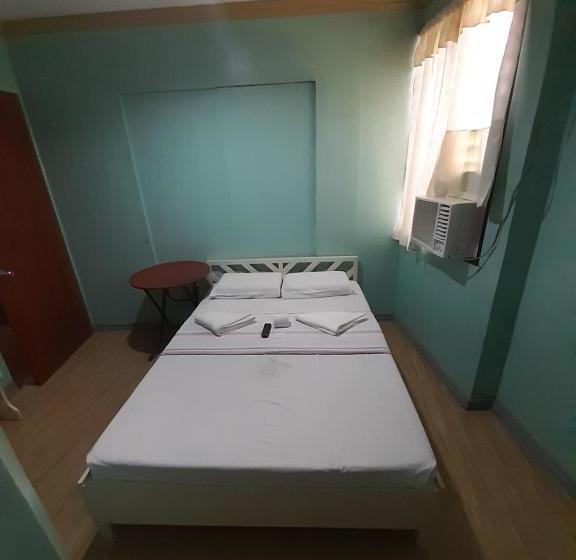 בית מלון כפרי Regina Carmeli Pension