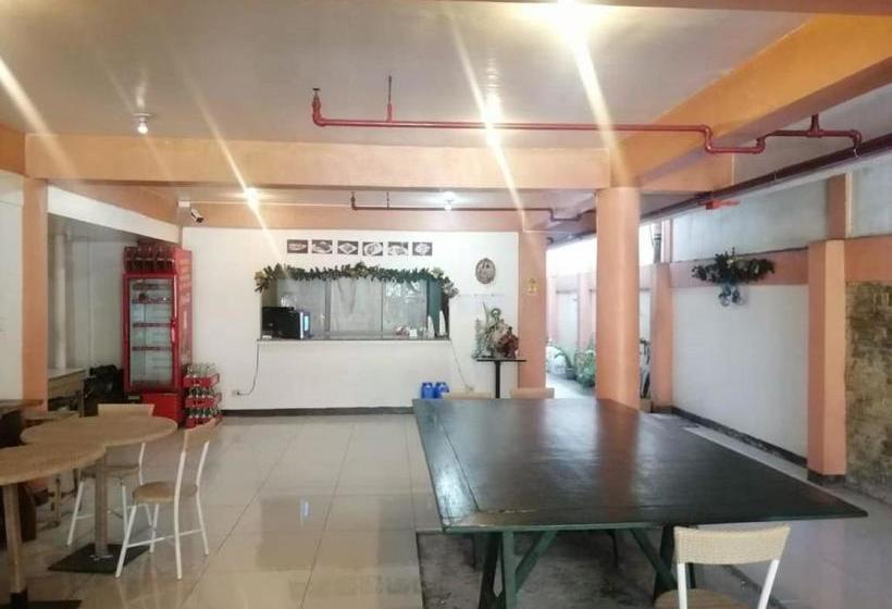 בית מלון כפרי Regina Carmeli Pension