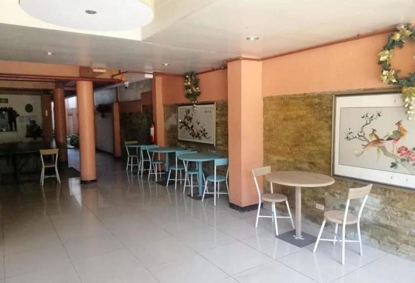 בית מלון כפרי Regina Carmeli Pension